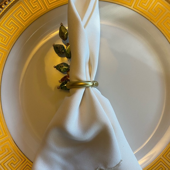 Set of 6 handmade floral design beaded napkin holders napkin rings - Picture 4 of 4